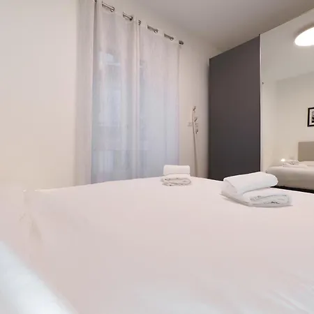 Apartament Primopiano - Porro Lambertenghi *